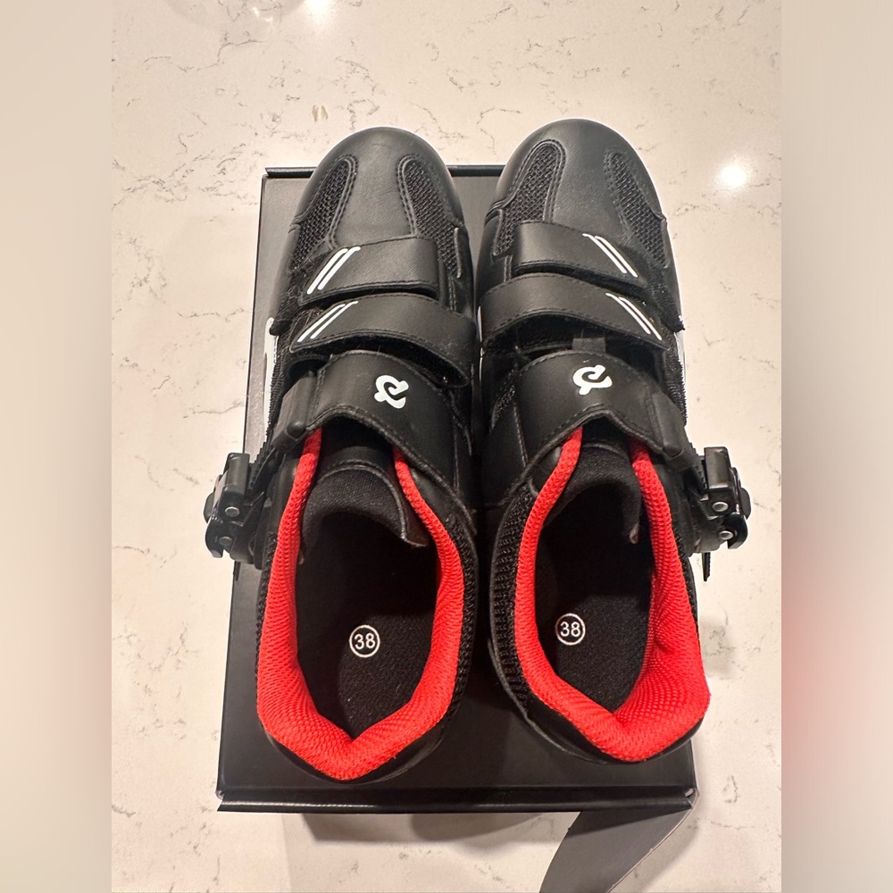 Peloton shoes size 38